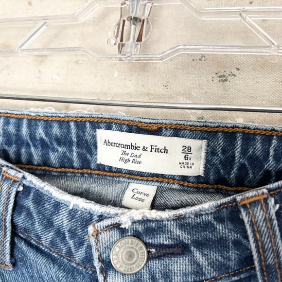 Abercrombie & Fitch the Dad High Rise Jeans - Picture 2 of 4